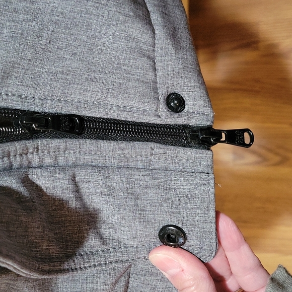 Calvin Klein Performance coat - Picture 6 of 9